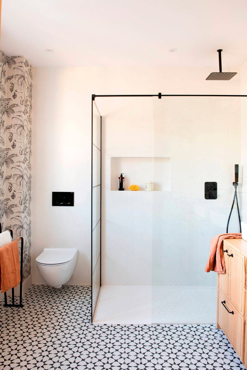 Baño con acabado pintado